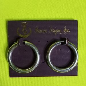 Silvertone hoop wire earrings Premier designs